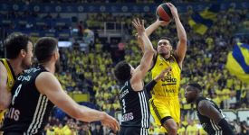 Fenerbahçe Beko, Paris Basketbol'u mağlup etti
